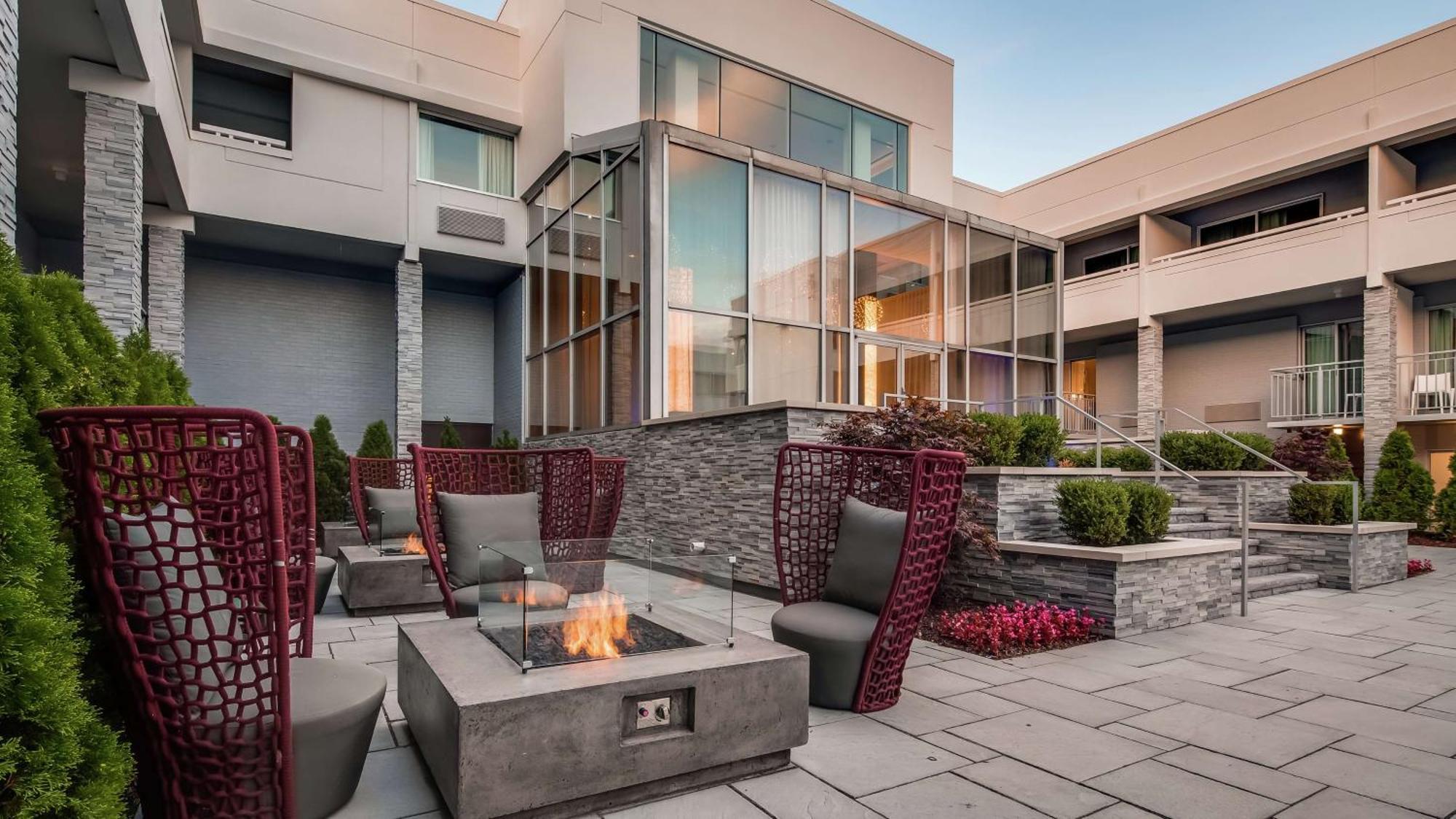 The Kingsley Bloomfield Hills - A Doubletree By Hilton Hotel Exterior foto